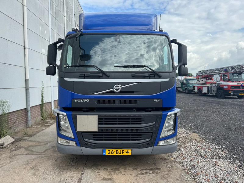 Volvo FM 330 4X2 EURO 6 TÜV TILL 02-2026 - Vetopöytäauto: kuva Volvo FM 330 4X2 EURO 6 TÜV TILL 02-2026 - Vetopöytäauto Volvo FM 330 4X2 EURO 6 TÜV TILL 02-2026 - Vetopöytäauto: kuva Volvo FM 330 4X2 EURO 6 TÜV TILL 02-2026 - Vetopöytäauto
