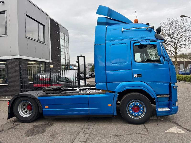 Volvo FM 370 4X2 SPOILERS EURO 6 SKIRTS HOLLAND TRUCK TÜV TILL 09-2025 - Vetopöytäauto: kuva Volvo FM 370 4X2 SPOILERS EURO 6 SKIRTS HOLLAND TRUCK TÜV TILL 09-2025 - Vetopöytäauto Volvo FM 370 4X2 SPOILERS EURO 6 SKIRTS HOLLAND TRUCK TÜV TILL 09-2025 - Vetopöytäauto: kuva Volvo FM 370 4X2 SPOILERS EURO 6 SKIRTS HOLLAND TRUCK TÜV TILL 09-2025 - Vetopöytäauto