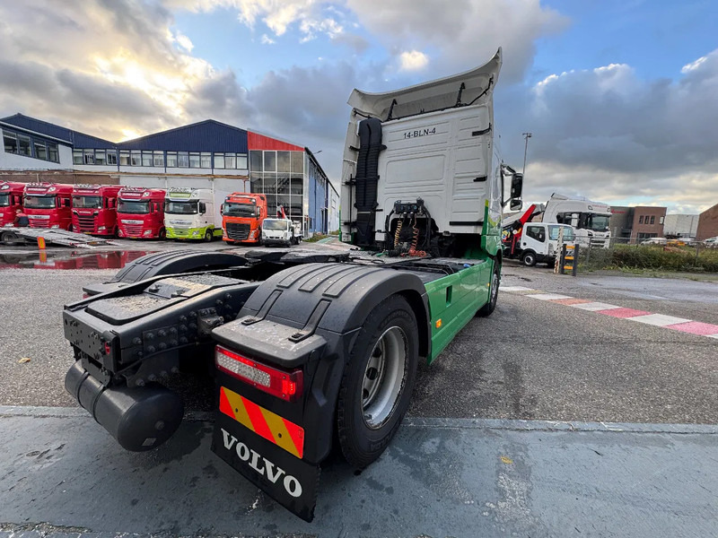 Volvo FM 420 4X2 EURO 6 SKIRTS AUTOMATIC - Vetopöytäauto: kuva Volvo FM 420 4X2 EURO 6 SKIRTS AUTOMATIC - Vetopöytäauto Volvo FM 420 4X2 EURO 6 SKIRTS AUTOMATIC - Vetopöytäauto: kuva Volvo FM 420 4X2 EURO 6 SKIRTS AUTOMATIC - Vetopöytäauto