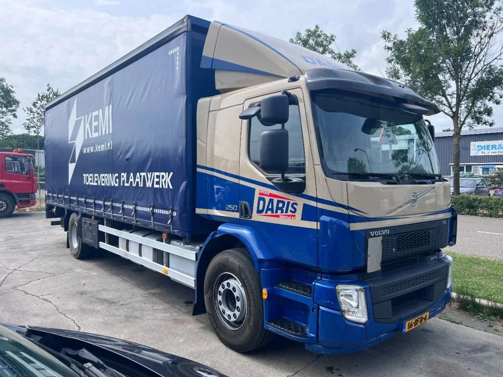 Volvo FE 250 4X2 EURO 6 - 19 TON + DHOLLANDIA - Umpikori kuorma-auto: kuva Volvo FE 250 4X2 EURO 6 - 19 TON + DHOLLANDIA - Umpikori kuorma-auto Volvo FE 250 4X2 EURO 6 - 19 TON + DHOLLANDIA - Umpikori kuorma-auto: kuva Volvo FE 250 4X2 EURO 6 - 19 TON + DHOLLANDIA - Umpikori kuorma-auto