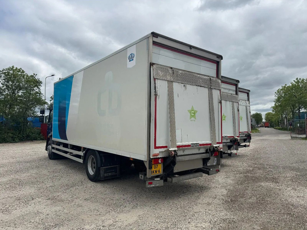 Volvo FL 250 4X2 3 UNITS CARGO LOCK + DHOLLANDIA LIFT - Umpikori kuorma-auto: kuva Volvo FL 250 4X2 3 UNITS CARGO LOCK + DHOLLANDIA LIFT - Umpikori kuorma-auto Volvo FL 250 4X2 3 UNITS CARGO LOCK + DHOLLANDIA LIFT - Umpikori kuorma-auto: kuva Volvo FL 250 4X2 3 UNITS CARGO LOCK + DHOLLANDIA LIFT - Umpikori kuorma-auto