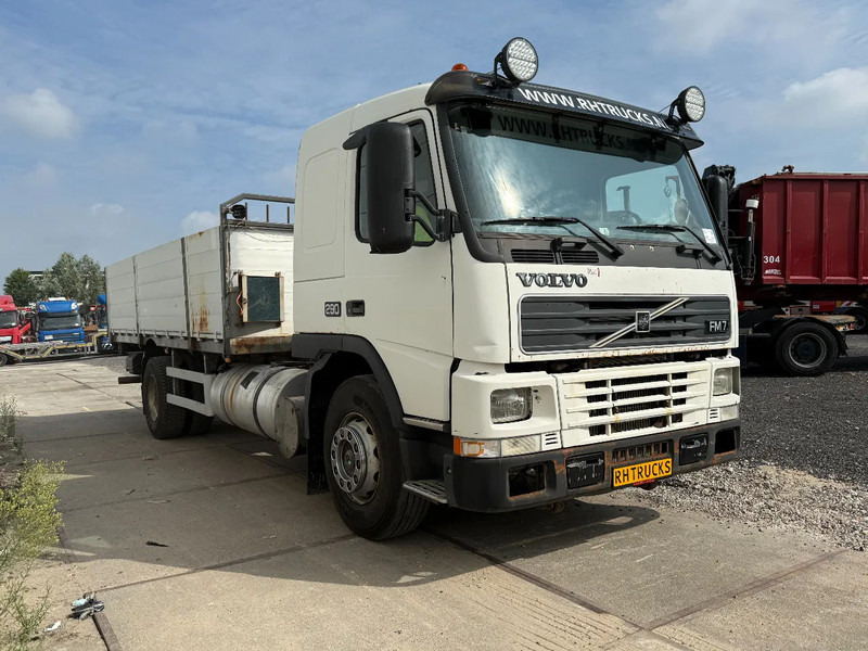 Volvo FM 7.290 4X2 - EURO 2 + MANUAL GEARBOX - Lava-kuorma-auto: kuva Volvo FM 7.290 4X2 - EURO 2 + MANUAL GEARBOX - Lava-kuorma-auto Volvo FM 7.290 4X2 - EURO 2 + MANUAL GEARBOX - Lava-kuorma-auto: kuva Volvo FM 7.290 4X2 - EURO 2 + MANUAL GEARBOX - Lava-kuorma-auto