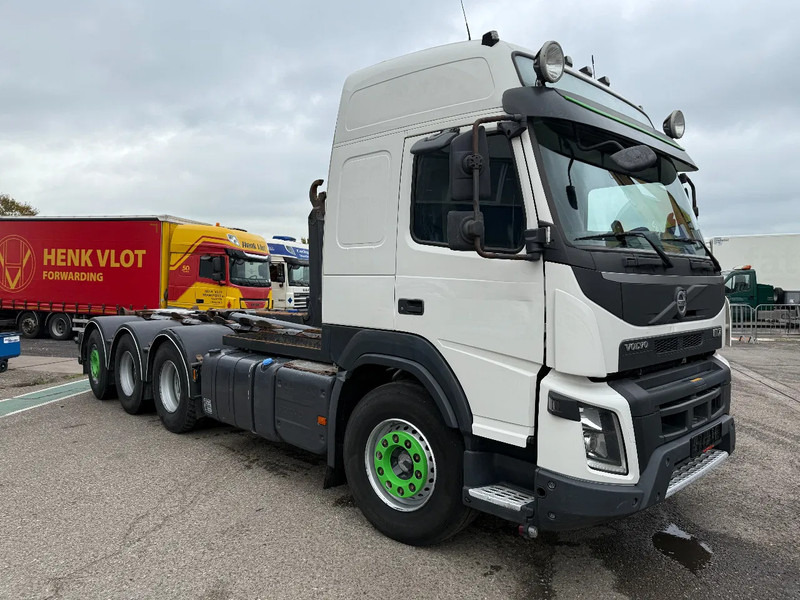 Volvo FMX 500 8x4 HOOKLIFT HIAB XR22SL61, LAST AXLE STEERING - Koukkulava kuorma-auto: kuva Volvo FMX 500 8x4 HOOKLIFT HIAB XR22SL61, LAST AXLE STEERING - Koukkulava kuorma-auto Volvo FMX 500 8x4 HOOKLIFT HIAB XR22SL61, LAST AXLE STEERING - Koukkulava kuorma-auto: kuva Volvo FMX 500 8x4 HOOKLIFT HIAB XR22SL61, LAST AXLE STEERING - Koukkulava kuorma-auto
