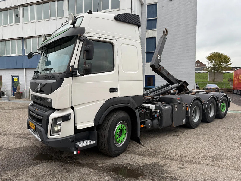 Volvo FMX 500 8x4 HOOKLIFT HIAB XR22SL61, LAST AXLE STEERING - Koukkulava kuorma-auto: kuva Volvo FMX 500 8x4 HOOKLIFT HIAB XR22SL61, LAST AXLE STEERING - Koukkulava kuorma-auto Volvo FMX 500 8x4 HOOKLIFT HIAB XR22SL61, LAST AXLE STEERING - Koukkulava kuorma-auto: kuva Volvo FMX 500 8x4 HOOKLIFT HIAB XR22SL61, LAST AXLE STEERING - Koukkulava kuorma-auto