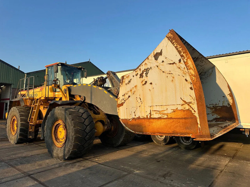 Volvo L350F, CE, 400 CM BUCKET, AUTO LUB, AIRCO - Pyöräkuormaaja: kuva Volvo L350F, CE, 400 CM BUCKET, AUTO LUB, AIRCO - Pyöräkuormaaja Volvo L350F, CE, 400 CM BUCKET, AUTO LUB, AIRCO - Pyöräkuormaaja: kuva Volvo L350F, CE, 400 CM BUCKET, AUTO LUB, AIRCO - Pyöräkuormaaja