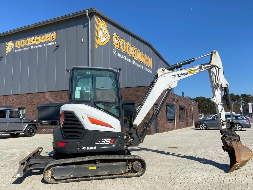 BOBCAT E 35 Z - Minikuormaaja: kuva BOBCAT E 35 Z - Minikuormaaja BOBCAT E 35 Z - Minikuormaaja: kuva BOBCAT E 35 Z - Minikuormaaja