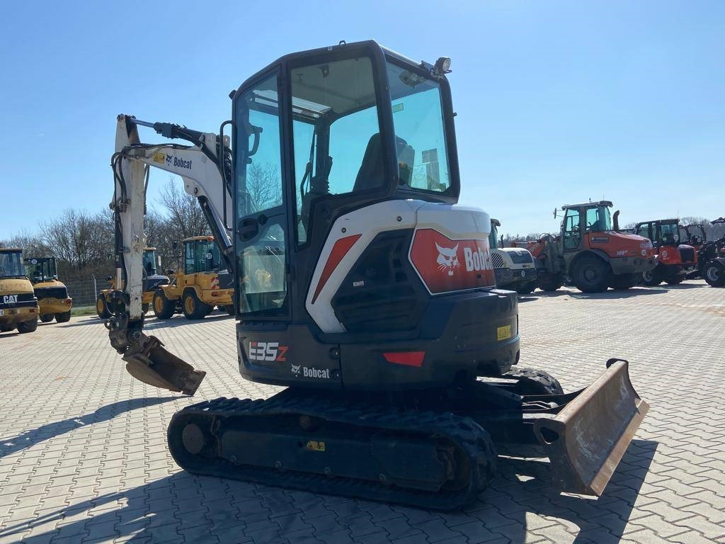 BOBCAT E 35 Z - Minikuormaaja: kuva BOBCAT E 35 Z - Minikuormaaja BOBCAT E 35 Z - Minikuormaaja: kuva BOBCAT E 35 Z - Minikuormaaja