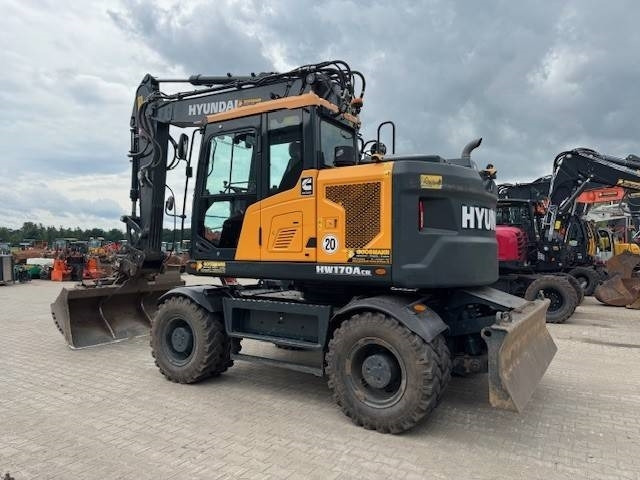 HYUNDAI HW170 ACR - Pyöräalustainen kaivinkone: kuva HYUNDAI HW170 ACR - Pyöräalustainen kaivinkone HYUNDAI HW170 ACR - Pyöräalustainen kaivinkone: kuva HYUNDAI HW170 ACR - Pyöräalustainen kaivinkone