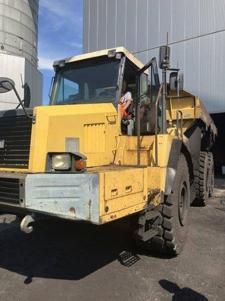KOMATSU HM 400-1 - Nivelkippiauto: kuva KOMATSU HM 400-1 - Nivelkippiauto KOMATSU HM 400-1 - Nivelkippiauto: kuva KOMATSU HM 400-1 - Nivelkippiauto