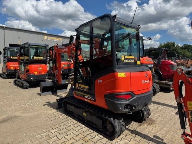 KUBOTA KX027-4 - Minikuormaaja: kuva KUBOTA KX027-4 - Minikuormaaja KUBOTA KX027-4 - Minikuormaaja: kuva KUBOTA KX027-4 - Minikuormaaja