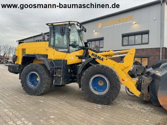 Komatsu WA 270-8 mit Schnellwechsler - Pyöräkuormaaja: kuva Komatsu WA 270-8 mit Schnellwechsler - Pyöräkuormaaja Komatsu WA 270-8 mit Schnellwechsler - Pyöräkuormaaja: kuva Komatsu WA 270-8 mit Schnellwechsler - Pyöräkuormaaja