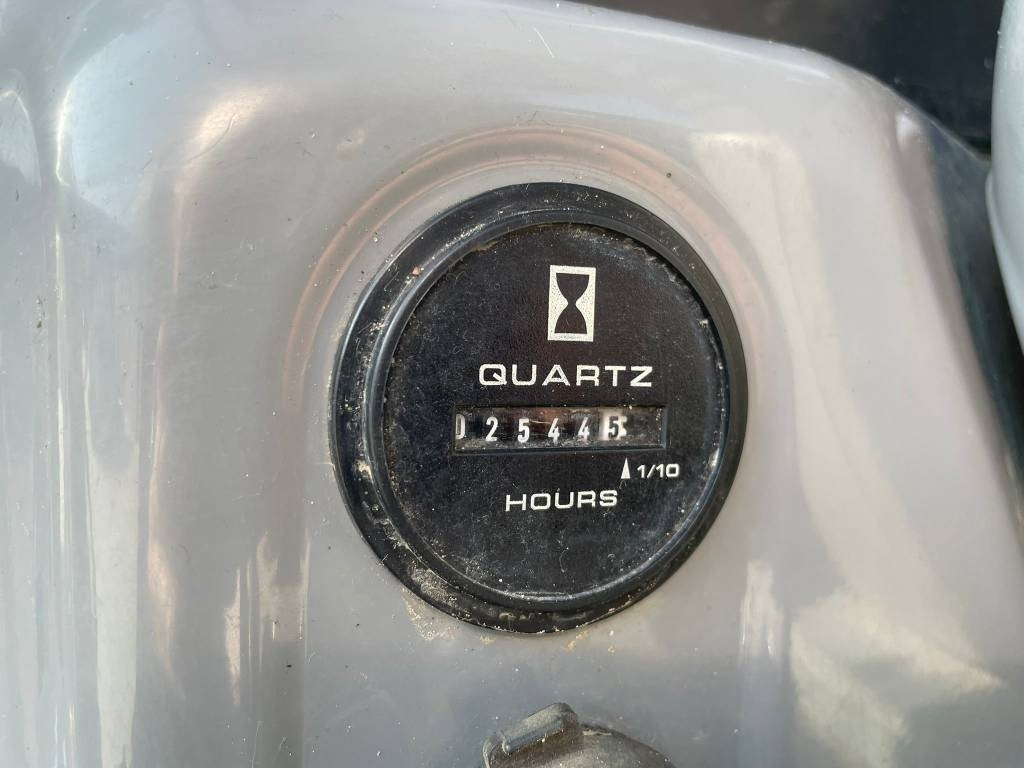 New Holland E 29 B SR - Minikuormaaja: kuva New Holland E 29 B SR - Minikuormaaja New Holland E 29 B SR - Minikuormaaja: kuva New Holland E 29 B SR - Minikuormaaja