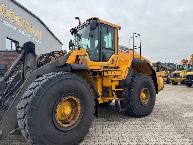 Volvo L 180 H - Pyöräkuormaaja: kuva Volvo L 180 H - Pyöräkuormaaja Volvo L 180 H - Pyöräkuormaaja: kuva Volvo L 180 H - Pyöräkuormaaja