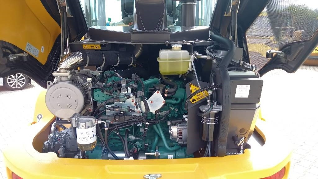 Volvo L 30 G - Pyöräkuormaaja: kuva Volvo L 30 G - Pyöräkuormaaja Volvo L 30 G - Pyöräkuormaaja: kuva Volvo L 30 G - Pyöräkuormaaja