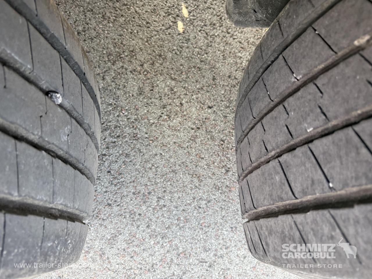 SCHMITZ Reefer Standard Double deck - Isoterminen puoliperävaunu: kuva SCHMITZ Reefer Standard Double deck - Isoterminen puoliperävaunu SCHMITZ Reefer Standard Double deck - Isoterminen puoliperävaunu: kuva SCHMITZ Reefer Standard Double deck - Isoterminen puoliperävaunu