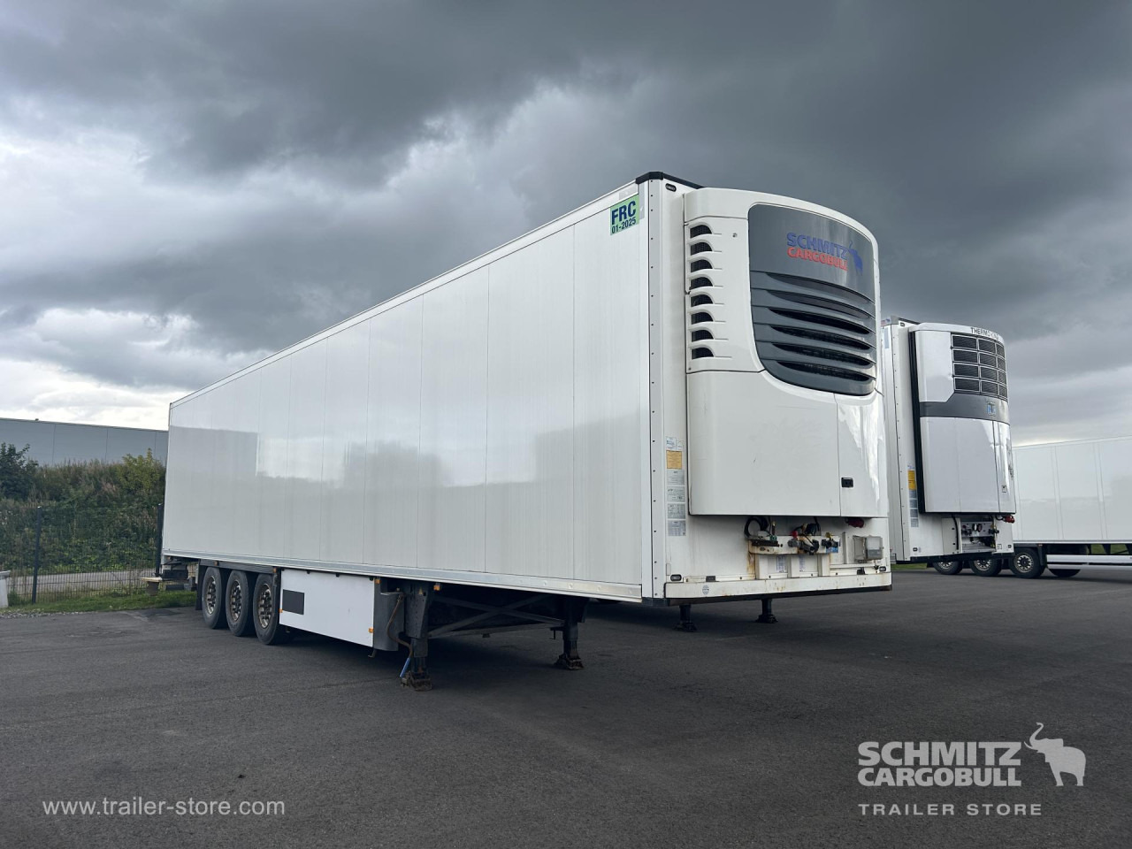 SCHMITZ Reefer Standard Double deck Taillift - Isoterminen puoliperävaunu: kuva SCHMITZ Reefer Standard Double deck Taillift - Isoterminen puoliperävaunu SCHMITZ Reefer Standard Double deck Taillift - Isoterminen puoliperävaunu: kuva SCHMITZ Reefer Standard Double deck Taillift - Isoterminen puoliperävaunu