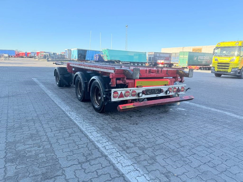 CMT Transfer trailer / Abrollanhänger / - Konttialus/ Vaihtokuormatilat perävaunu: kuva CMT Transfer trailer / Abrollanhänger / - Konttialus/ Vaihtokuormatilat perävaunu CMT Transfer trailer / Abrollanhänger / - Konttialus/ Vaihtokuormatilat perävaunu: kuva CMT Transfer trailer / Abrollanhänger / - Konttialus/ Vaihtokuormatilat perävaunu