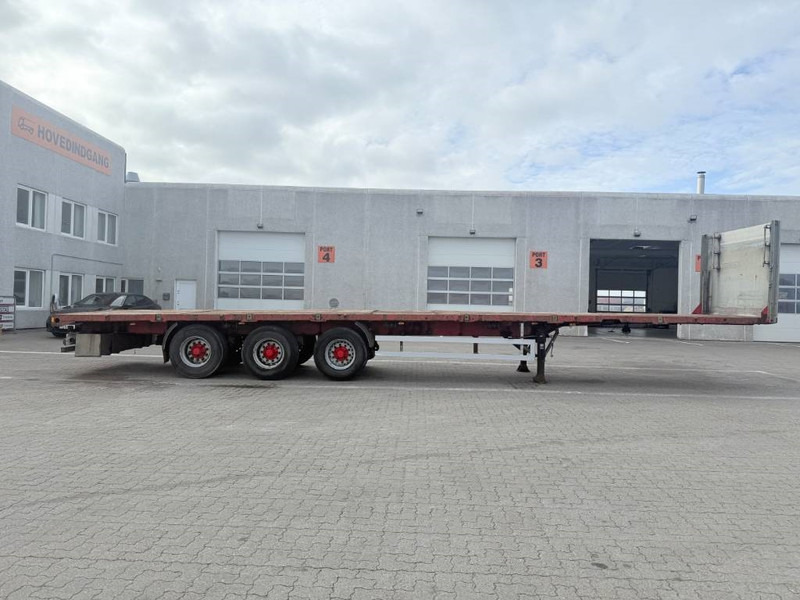 KEL-BERG Flatbed / Flachbettauflieger / Ladtrailer - Lavapuoliperävaunu: kuva KEL-BERG Flatbed / Flachbettauflieger / Ladtrailer - Lavapuoliperävaunu KEL-BERG Flatbed / Flachbettauflieger / Ladtrailer - Lavapuoliperävaunu: kuva KEL-BERG Flatbed / Flachbettauflieger / Ladtrailer - Lavapuoliperävaunu
