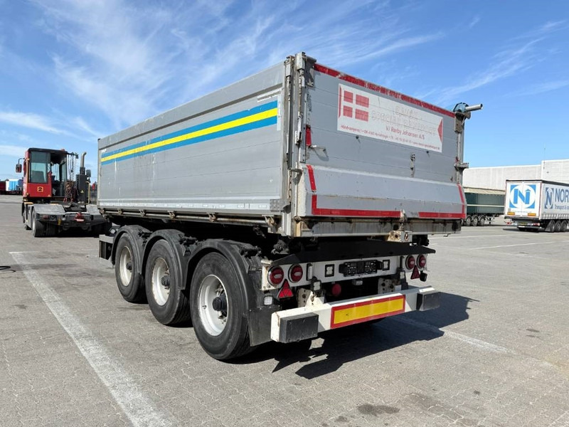 KEL-BERG Tipper / kipper / tipkærre - Kippiauto perävaunu: kuva KEL-BERG Tipper / kipper / tipkærre - Kippiauto perävaunu KEL-BERG Tipper / kipper / tipkærre - Kippiauto perävaunu: kuva KEL-BERG Tipper / kipper / tipkærre - Kippiauto perävaunu