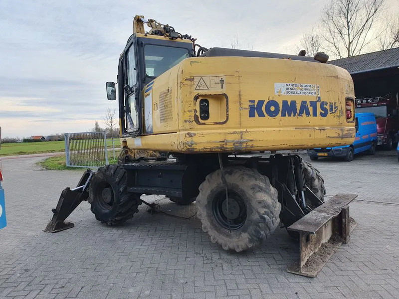 Komatsu PW180-7K - Pyöräalustainen kaivinkone: kuva Komatsu PW180-7K - Pyöräalustainen kaivinkone Komatsu PW180-7K - Pyöräalustainen kaivinkone: kuva Komatsu PW180-7K - Pyöräalustainen kaivinkone