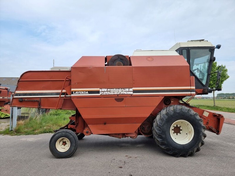 Laverda 3500 - Leikkuupuimuri: kuva Laverda 3500 - Leikkuupuimuri Laverda 3500 - Leikkuupuimuri: kuva Laverda 3500 - Leikkuupuimuri