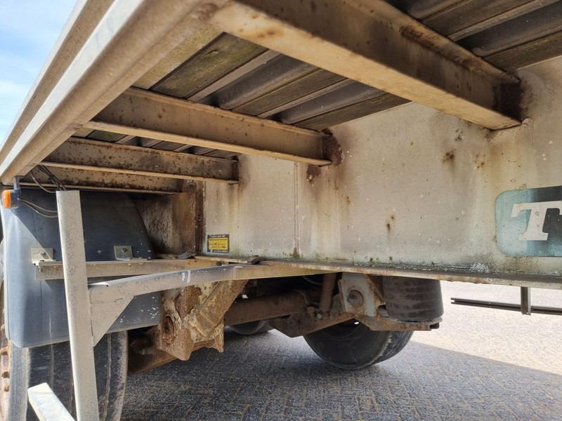 Lavapuoliperävaunu Titan Mercedes Axle - Disc brakes: kuva Lavapuoliperävaunu Titan Mercedes Axle - Disc brakes