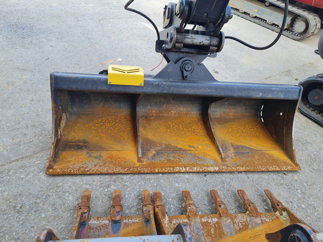 Bucket package for Yanmar B 95 W - Kaivinkoneen kauha - Pyöräalustainen kaivinkone: kuva Bucket package for Yanmar B 95 W - Kaivinkoneen kauha - Pyöräalustainen kaivinkone Bucket package for Yanmar B 95 W - Kaivinkoneen kauha - Pyöräalustainen kaivinkone: kuva Bucket package for Yanmar B 95 W - Kaivinkoneen kauha - Pyöräalustainen kaivinkone