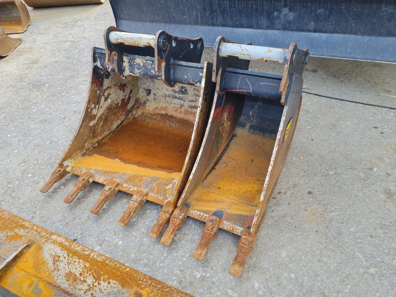 Bucket package for Yanmar B 95 W - Kaivinkoneen kauha - Pyöräalustainen kaivinkone: kuva Bucket package for Yanmar B 95 W - Kaivinkoneen kauha - Pyöräalustainen kaivinkone Bucket package for Yanmar B 95 W - Kaivinkoneen kauha - Pyöräalustainen kaivinkone: kuva Bucket package for Yanmar B 95 W - Kaivinkoneen kauha - Pyöräalustainen kaivinkone