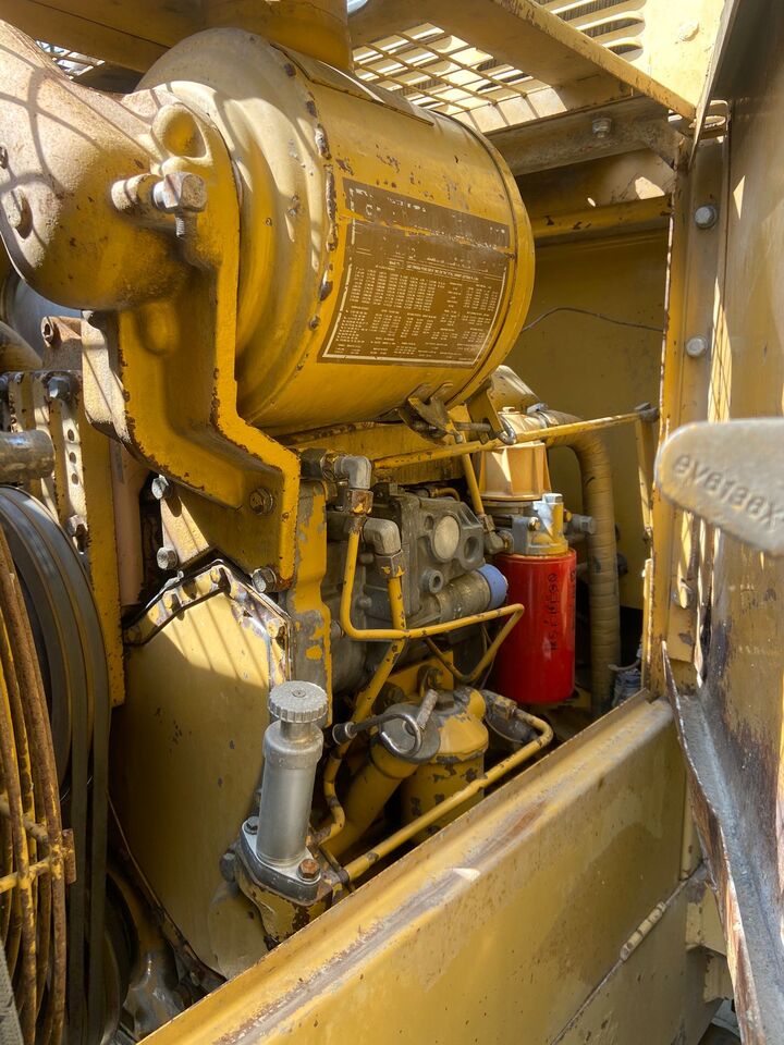 Pyöräkuormaaja CATERPILLAR IT 12 B: kuva Pyöräkuormaaja CATERPILLAR IT 12 B