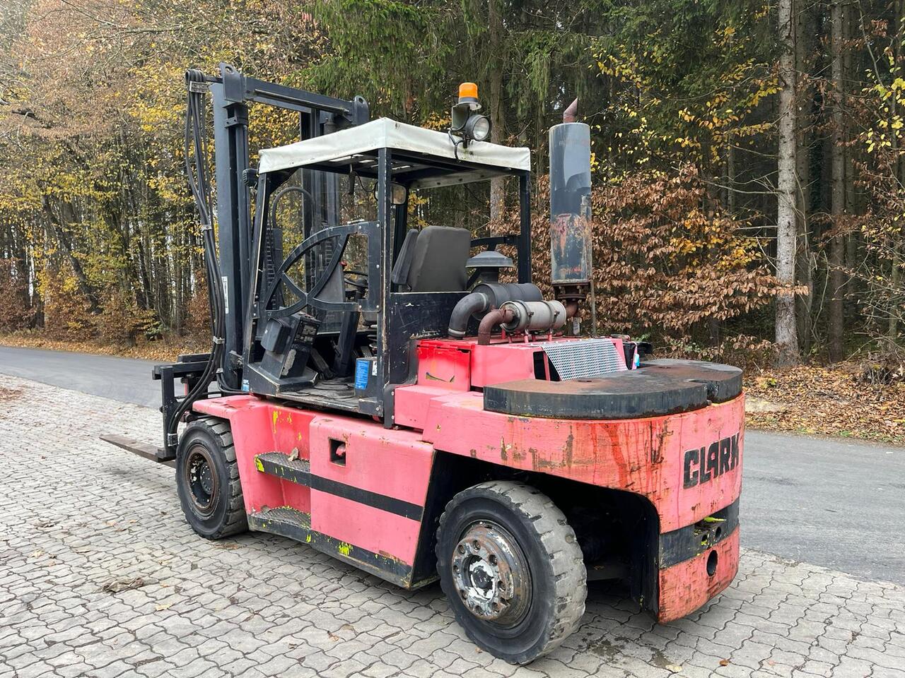 CLARK DPL 60 - Vastapainotrukki: kuva CLARK DPL 60 - Vastapainotrukki CLARK DPL 60 - Vastapainotrukki: kuva CLARK DPL 60 - Vastapainotrukki