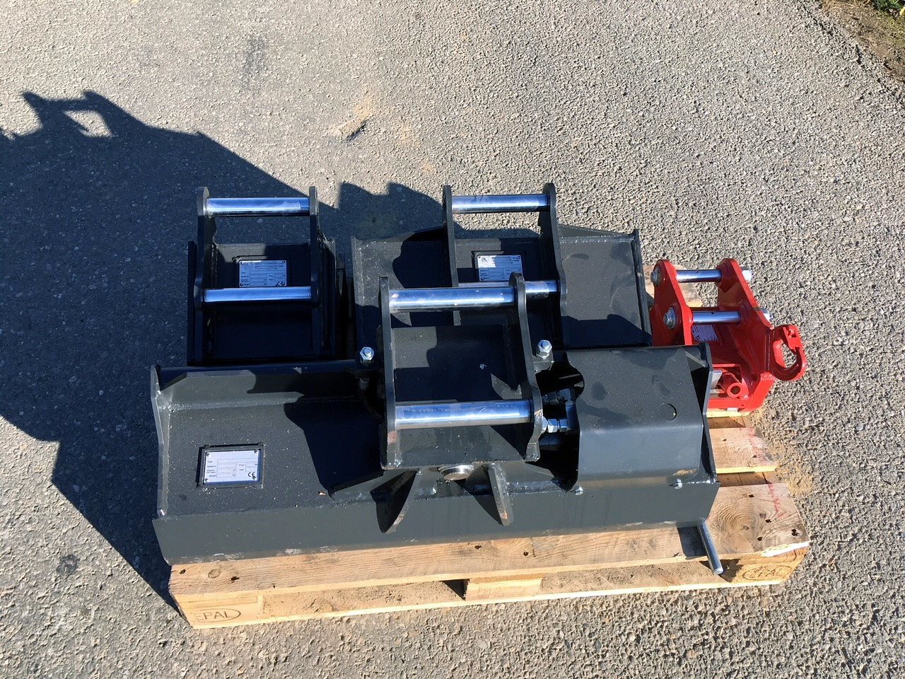 Geel-Martin Package of buckets - Kauha - Minikuormaaja: kuva Geel-Martin Package of buckets - Kauha - Minikuormaaja Geel-Martin Package of buckets - Kauha - Minikuormaaja: kuva Geel-Martin Package of buckets - Kauha - Minikuormaaja