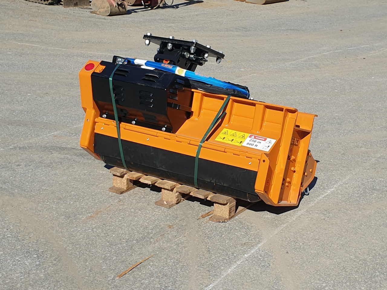 BERTI PARK/SB 110 - Hydraulic mulching head - Lisälaitteet - Kaivuri: kuva BERTI PARK/SB 110 - Hydraulic mulching head - Lisälaitteet - Kaivuri BERTI PARK/SB 110 - Hydraulic mulching head - Lisälaitteet - Kaivuri: kuva BERTI PARK/SB 110 - Hydraulic mulching head - Lisälaitteet - Kaivuri