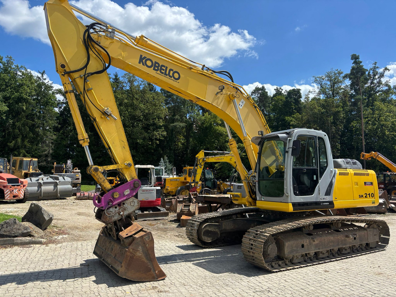 NEW HOLLAND Kobelco E 215 B - Telakaivukone: kuva NEW HOLLAND Kobelco E 215 B - Telakaivukone NEW HOLLAND Kobelco E 215 B - Telakaivukone: kuva NEW HOLLAND Kobelco E 215 B - Telakaivukone