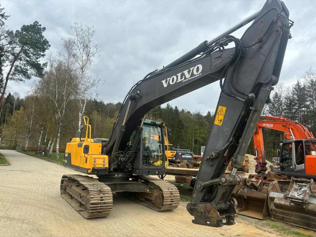 Volvo EC 220 DN - Telakaivukone: kuva Volvo EC 220 DN - Telakaivukone Volvo EC 220 DN - Telakaivukone: kuva Volvo EC 220 DN - Telakaivukone