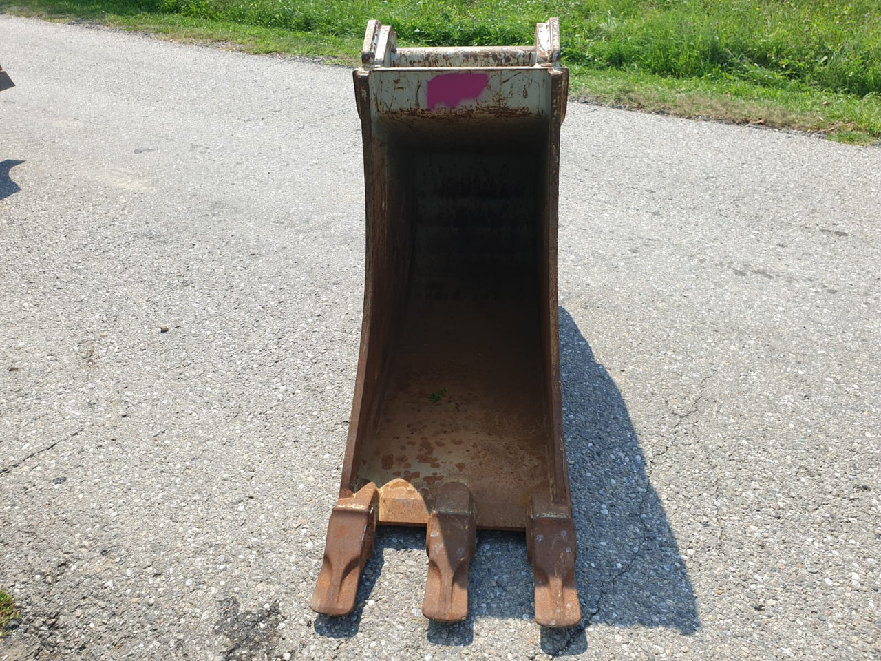 Winkelbauer Bucket 60 cm - Kaivinkoneen kauha - Telakaivukone: kuva Winkelbauer Bucket 60 cm - Kaivinkoneen kauha - Telakaivukone Winkelbauer Bucket 60 cm - Kaivinkoneen kauha - Telakaivukone: kuva Winkelbauer Bucket 60 cm - Kaivinkoneen kauha - Telakaivukone