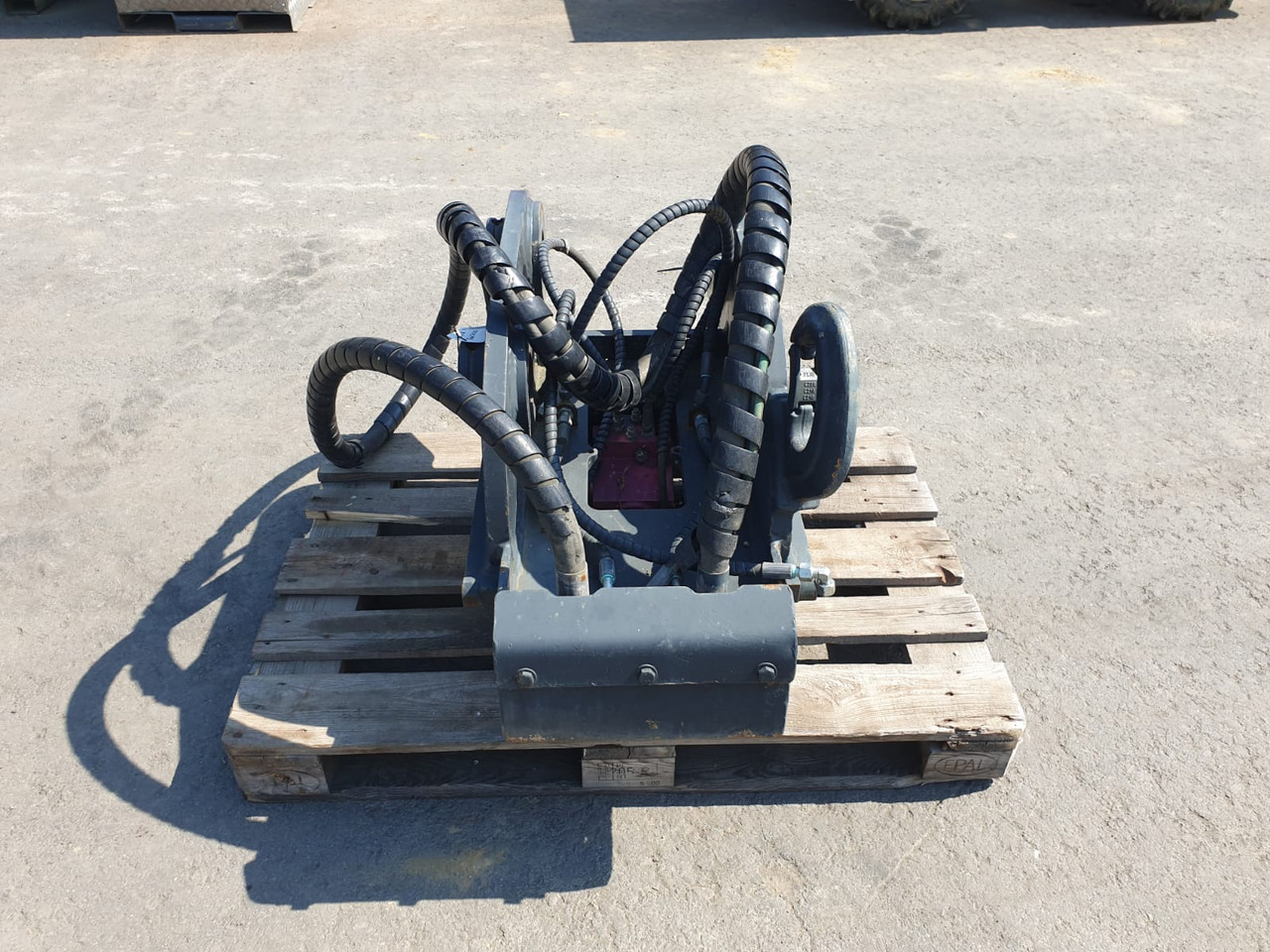 Winkelbauer XL Quick coupler - Pikaliitin - Telakaivukone: kuva Winkelbauer XL Quick coupler - Pikaliitin - Telakaivukone Winkelbauer XL Quick coupler - Pikaliitin - Telakaivukone: kuva Winkelbauer XL Quick coupler - Pikaliitin - Telakaivukone