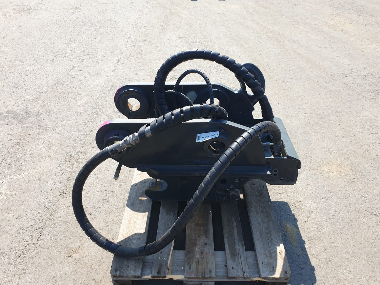 Winkelbauer XL Quick coupler - Pikaliitin - Telakaivukone: kuva Winkelbauer XL Quick coupler - Pikaliitin - Telakaivukone Winkelbauer XL Quick coupler - Pikaliitin - Telakaivukone: kuva Winkelbauer XL Quick coupler - Pikaliitin - Telakaivukone