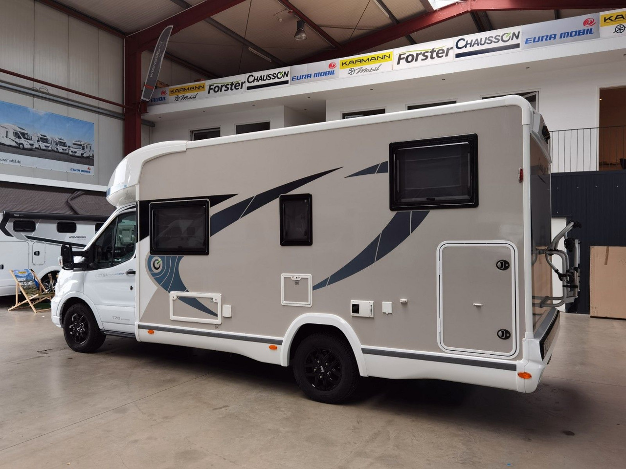 Chausson 627 GA TITANIUM -PREMIUM /EINZELBETTEN & HUBBETT - Puoli-integroitu asuntoauto: kuva Chausson 627 GA TITANIUM -PREMIUM /EINZELBETTEN & HUBBETT - Puoli-integroitu asuntoauto Chausson 627 GA TITANIUM -PREMIUM /EINZELBETTEN & HUBBETT - Puoli-integroitu asuntoauto: kuva Chausson 627 GA TITANIUM -PREMIUM /EINZELBETTEN & HUBBETT - Puoli-integroitu asuntoauto