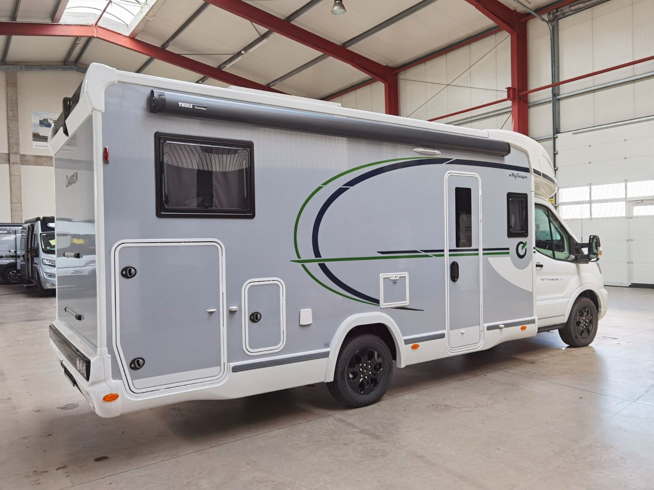 Chausson 797 TITANIUM / - 2026 - / 4.1T. / EINZELBETTEN - Puoli-integroitu asuntoauto: kuva  Chausson 797 TITANIUM / - 2026 - / 4.1T. / EINZELBETTEN - Puoli-integroitu asuntoauto Chausson 797 TITANIUM / - 2026 - / 4.1T. / EINZELBETTEN - Puoli-integroitu asuntoauto: kuva  Chausson 797 TITANIUM / - 2026 - / 4.1T. / EINZELBETTEN - Puoli-integroitu asuntoauto