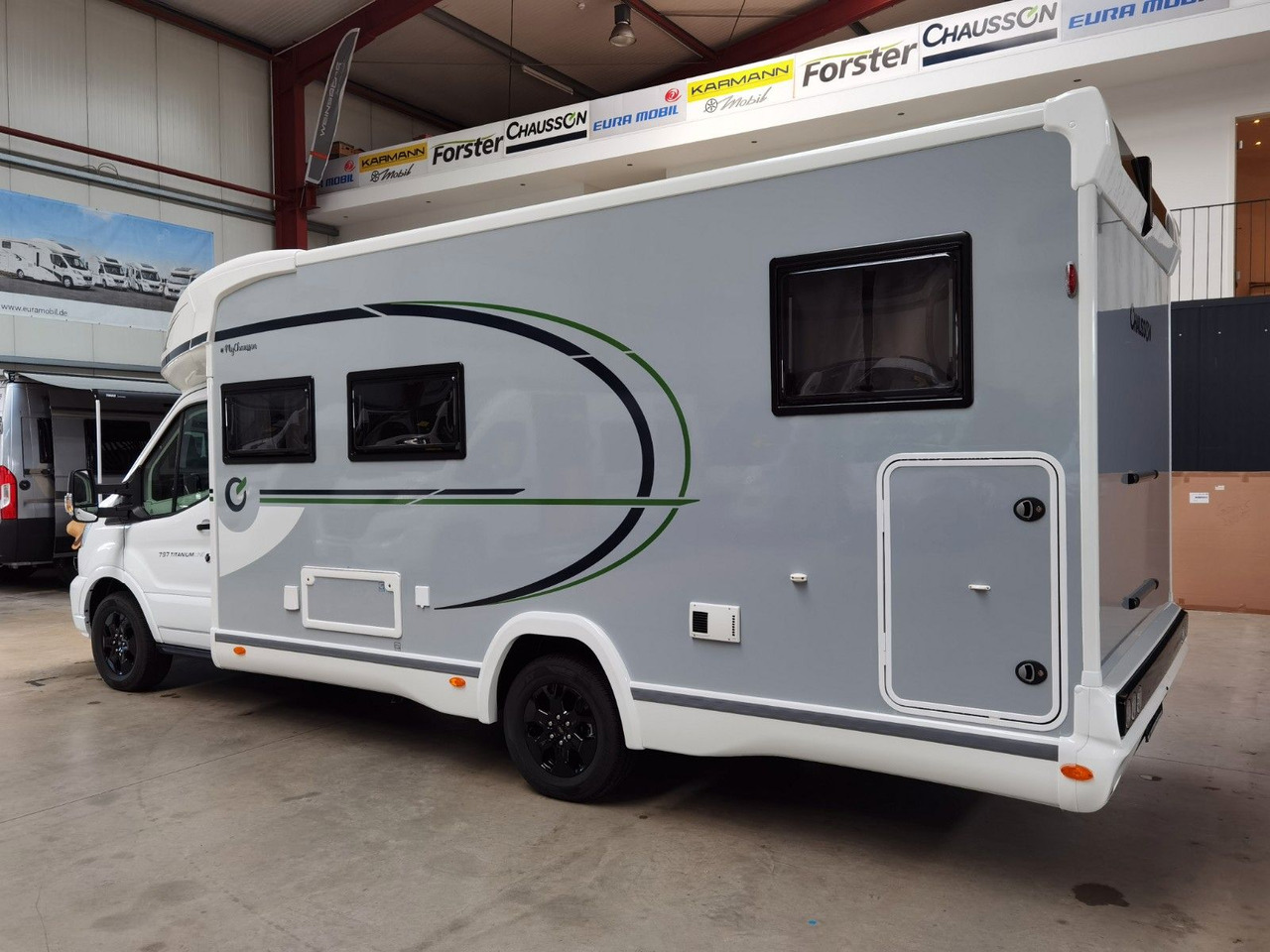 Chausson 797 TITANIUM / - 2026 - / 4.1T. / EINZELBETTEN - Puoli-integroitu asuntoauto: kuva  Chausson 797 TITANIUM / - 2026 - / 4.1T. / EINZELBETTEN - Puoli-integroitu asuntoauto Chausson 797 TITANIUM / - 2026 - / 4.1T. / EINZELBETTEN - Puoli-integroitu asuntoauto: kuva  Chausson 797 TITANIUM / - 2026 - / 4.1T. / EINZELBETTEN - Puoli-integroitu asuntoauto