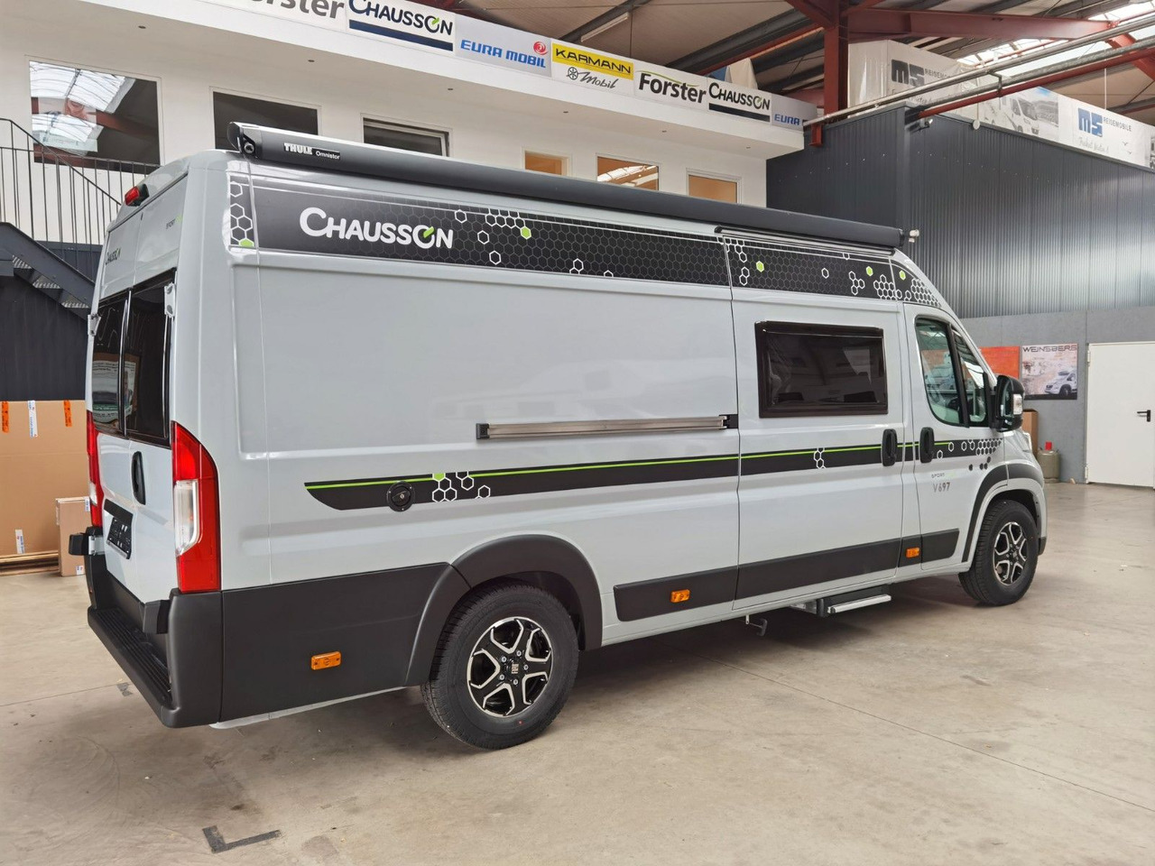 Chausson V697 SPORT LINE / -2026- / 140-8G./ EINZELBETTEN - Retkeilyauto: kuva Chausson V697 SPORT LINE / -2026- / 140-8G./ EINZELBETTEN - Retkeilyauto Chausson V697 SPORT LINE / -2026- / 140-8G./ EINZELBETTEN - Retkeilyauto: kuva Chausson V697 SPORT LINE / -2026- / 140-8G./ EINZELBETTEN - Retkeilyauto