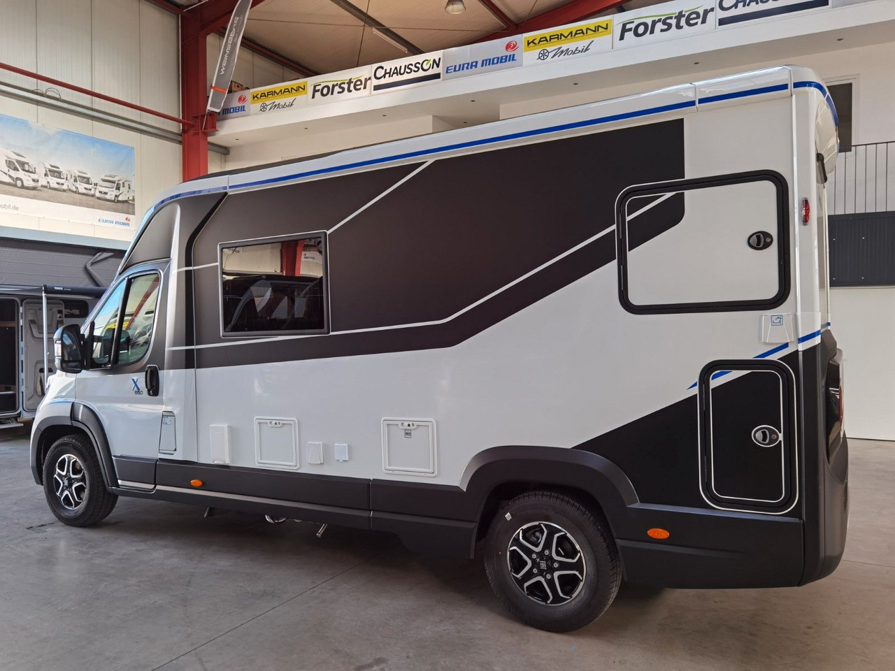 Chausson X 650 EXCLUSIVE LINE / - 2025 - / XXL - HUBBETT - Puoli-integroitu asuntoauto: kuva Chausson X 650 EXCLUSIVE LINE / - 2025 - / XXL - HUBBETT - Puoli-integroitu asuntoauto Chausson X 650 EXCLUSIVE LINE / - 2025 - / XXL - HUBBETT - Puoli-integroitu asuntoauto: kuva Chausson X 650 EXCLUSIVE LINE / - 2025 - / XXL - HUBBETT - Puoli-integroitu asuntoauto