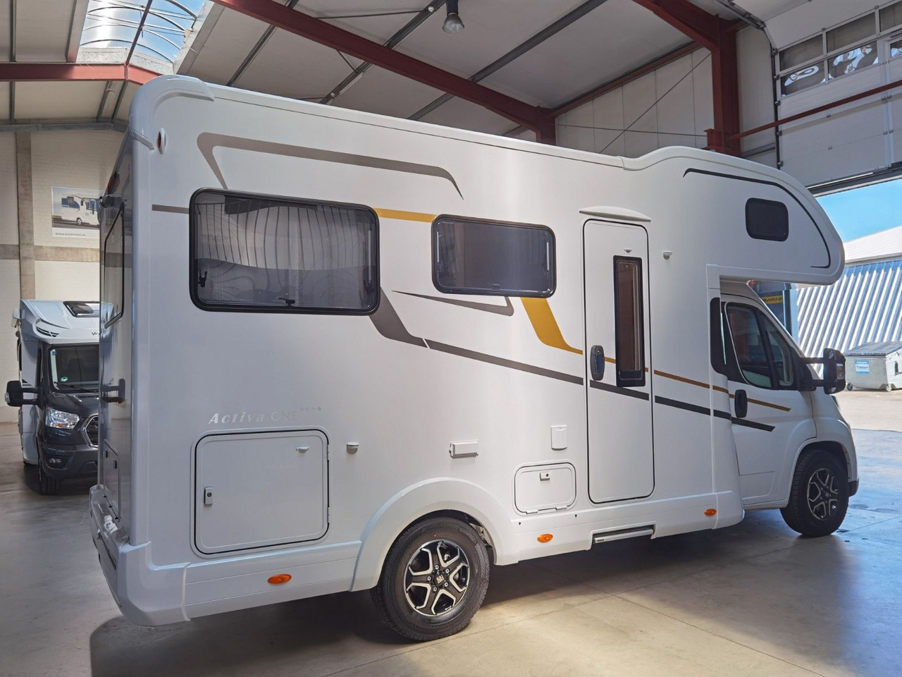 Eura Mobil ACTIVA ONE 650 HS /MODELL 2025/ HECKSITZGRUPPE - Alkoviauto: kuva Eura Mobil ACTIVA ONE 650 HS /MODELL 2025/ HECKSITZGRUPPE - Alkoviauto Eura Mobil ACTIVA ONE 650 HS /MODELL 2025/ HECKSITZGRUPPE - Alkoviauto: kuva Eura Mobil ACTIVA ONE 650 HS /MODELL 2025/ HECKSITZGRUPPE - Alkoviauto