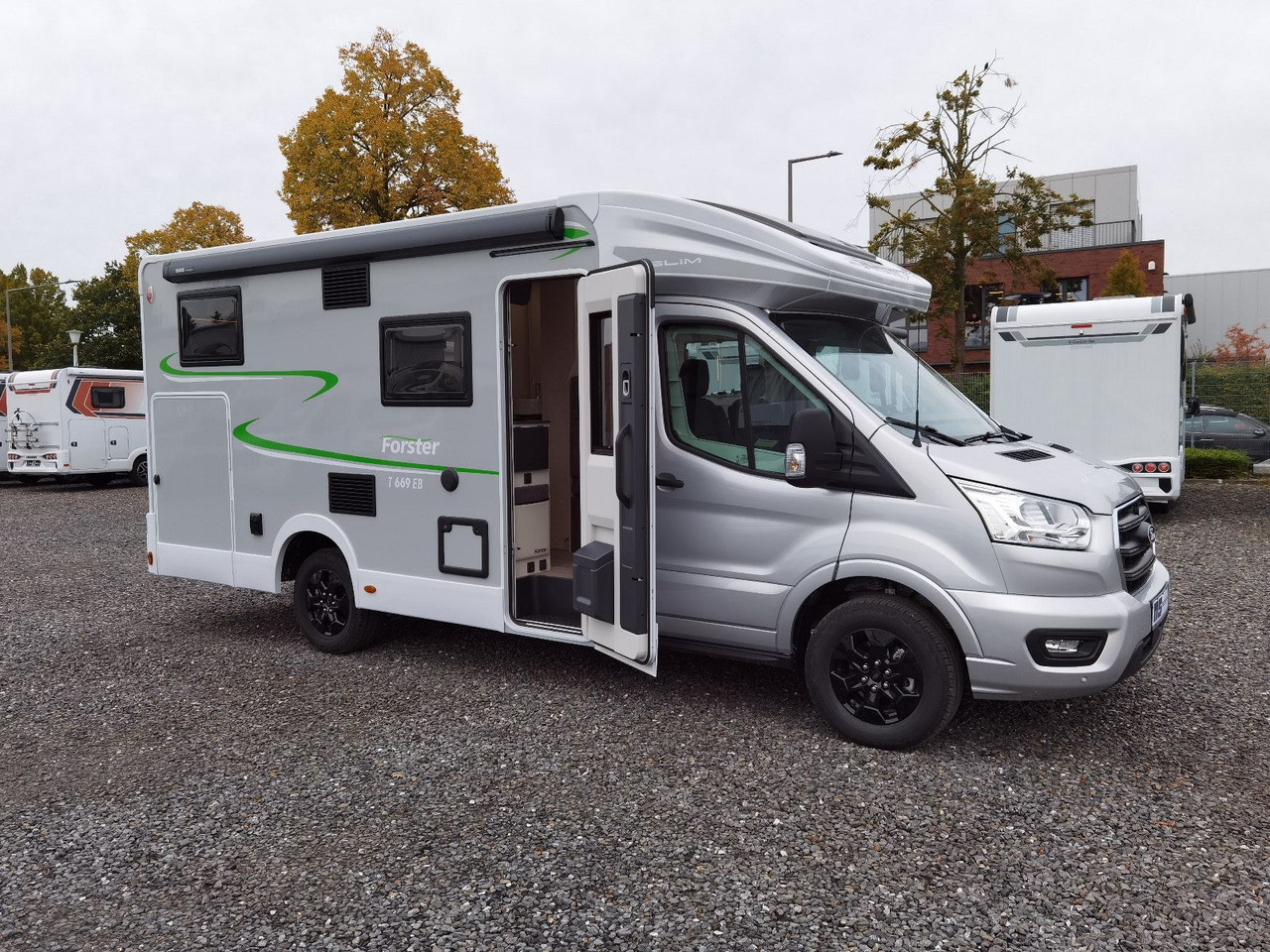 Forster T 669 EBN COUPÈ / -2025-/165PS-DSG/ EINZELBETTEN - Puoli-integroitu asuntoauto: kuva Forster T 669 EBN COUPÈ / -2025-/165PS-DSG/ EINZELBETTEN - Puoli-integroitu asuntoauto Forster T 669 EBN COUPÈ / -2025-/165PS-DSG/ EINZELBETTEN - Puoli-integroitu asuntoauto: kuva Forster T 669 EBN COUPÈ / -2025-/165PS-DSG/ EINZELBETTEN - Puoli-integroitu asuntoauto