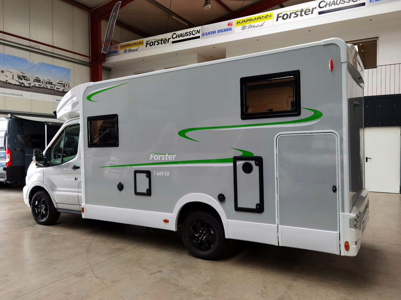 Forster T 669 EBN COUPÈ / -2025- / 165PS / EINZELBETTEN - Puoli-integroitu asuntoauto: kuva Forster T 669 EBN COUPÈ / -2025- / 165PS / EINZELBETTEN - Puoli-integroitu asuntoauto Forster T 669 EBN COUPÈ / -2025- / 165PS / EINZELBETTEN - Puoli-integroitu asuntoauto: kuva Forster T 669 EBN COUPÈ / -2025- / 165PS / EINZELBETTEN - Puoli-integroitu asuntoauto