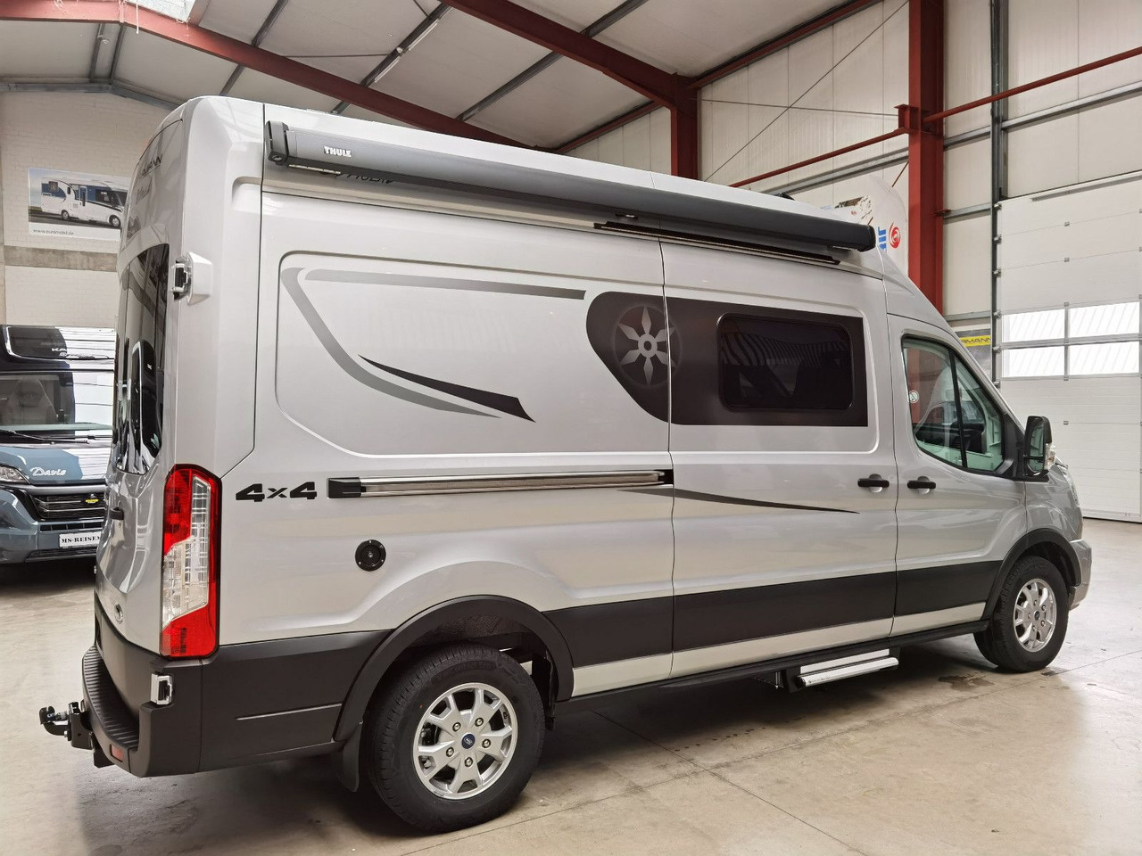 Karmann DEXTER 570 /170PS-4x4 /SOLAR/ AHK / EINZELBETTEN - Retkeilyauto: kuva Karmann DEXTER 570 /170PS-4x4 /SOLAR/ AHK / EINZELBETTEN - Retkeilyauto Karmann DEXTER 570 /170PS-4x4 /SOLAR/ AHK / EINZELBETTEN - Retkeilyauto: kuva Karmann DEXTER 570 /170PS-4x4 /SOLAR/ AHK / EINZELBETTEN - Retkeilyauto