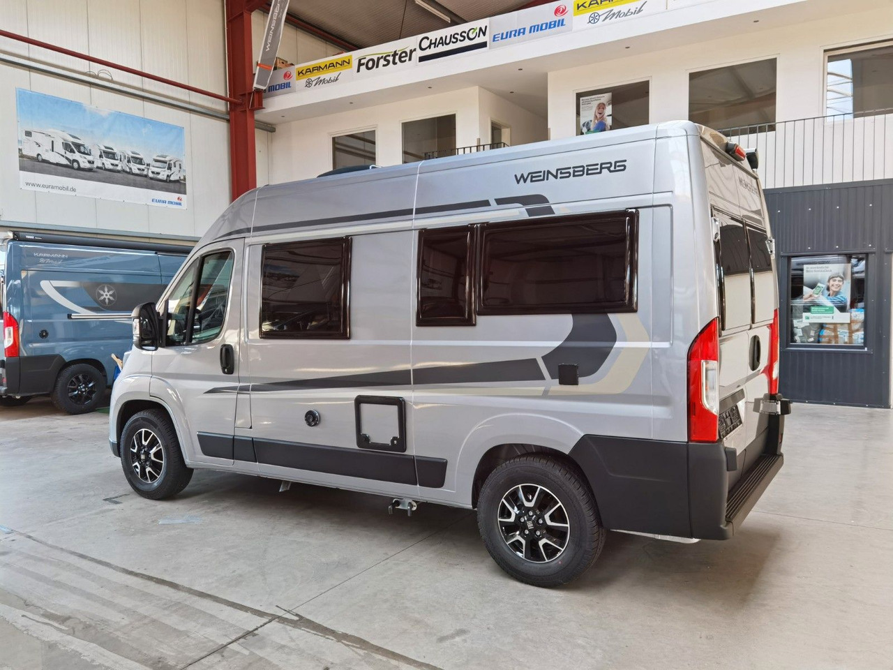 Weinsberg CARABUS GREY 540 MQ - EDITION FIRE /-2026-/140PS - Retkeilyauto: kuva Weinsberg CARABUS GREY 540 MQ - EDITION FIRE /-2026-/140PS - Retkeilyauto Weinsberg CARABUS GREY 540 MQ - EDITION FIRE /-2026-/140PS - Retkeilyauto: kuva Weinsberg CARABUS GREY 540 MQ - EDITION FIRE /-2026-/140PS - Retkeilyauto
