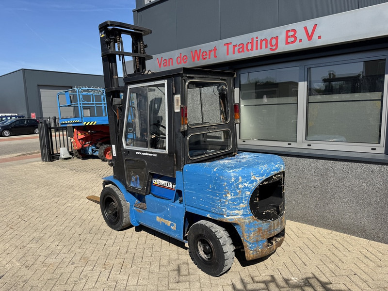 Caterpillar DP35K - Dieseltrukki: kuva Caterpillar DP35K - Dieseltrukki Caterpillar DP35K - Dieseltrukki: kuva Caterpillar DP35K - Dieseltrukki