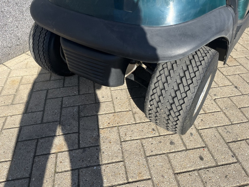 Clubcar PRESEDENT - Golfauto: kuva Clubcar PRESEDENT - Golfauto Clubcar PRESEDENT - Golfauto: kuva Clubcar PRESEDENT - Golfauto