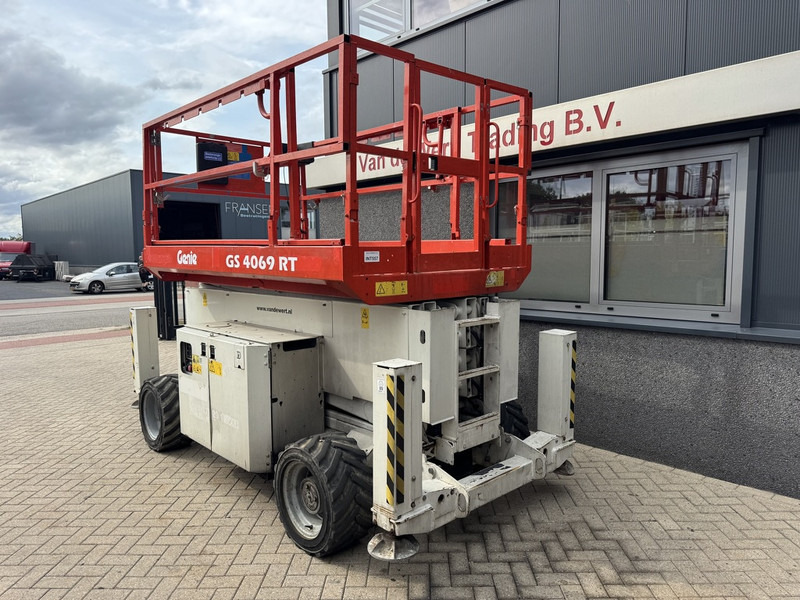 Genie GS 4069 RT Hoogwerker / Arbeitsbuhne 14mtr werkhoogte 4x4 Kubota DIESEL 2014 - Saksilava: kuva Genie GS 4069 RT Hoogwerker / Arbeitsbuhne 14mtr werkhoogte 4x4 Kubota DIESEL 2014 - Saksilava Genie GS 4069 RT Hoogwerker / Arbeitsbuhne 14mtr werkhoogte 4x4 Kubota DIESEL 2014 - Saksilava: kuva Genie GS 4069 RT Hoogwerker / Arbeitsbuhne 14mtr werkhoogte 4x4 Kubota DIESEL 2014 - Saksilava